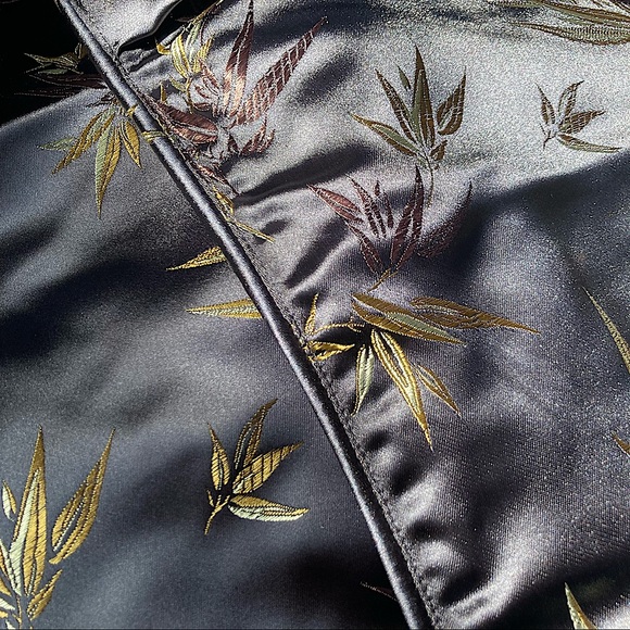 Suite 109 Bamboo Brocade king pillowcases ~ NWOT - Picture 4 of 14